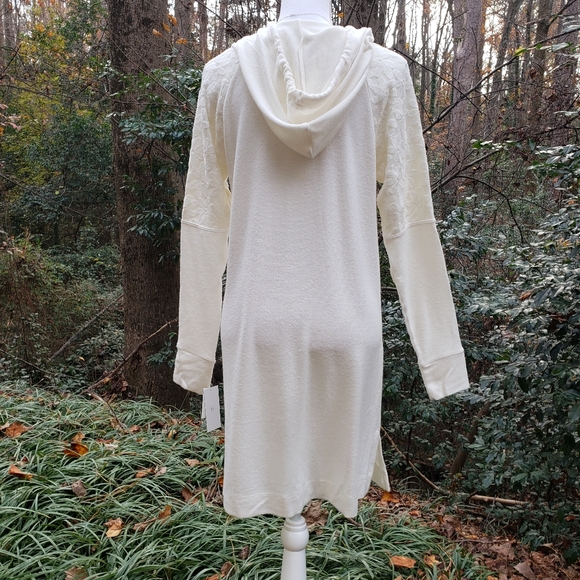 FLORA NIKROOZ Sleep Lounge Shirt in White Size Small - Picture 8 of 13